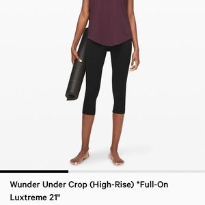 Black Lulu Leggings 🤩